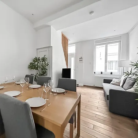 La Maison Peinte Par Eugene Delacroix - Netflix بيت للعطل كامبراي