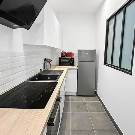 La Maison Peinte Par Eugene Delacroix - Netflix