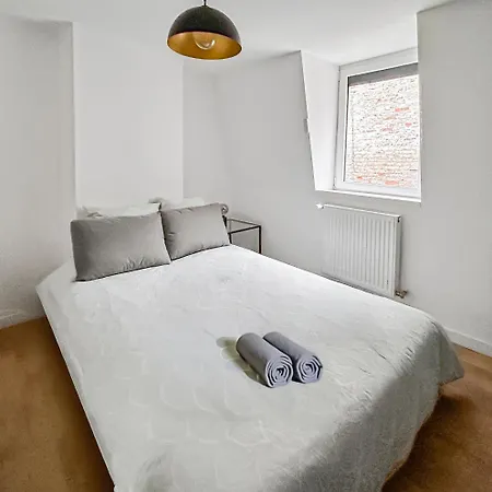 La Maison Peinte Par Eugene Delacroix - Netflix * كامبراي